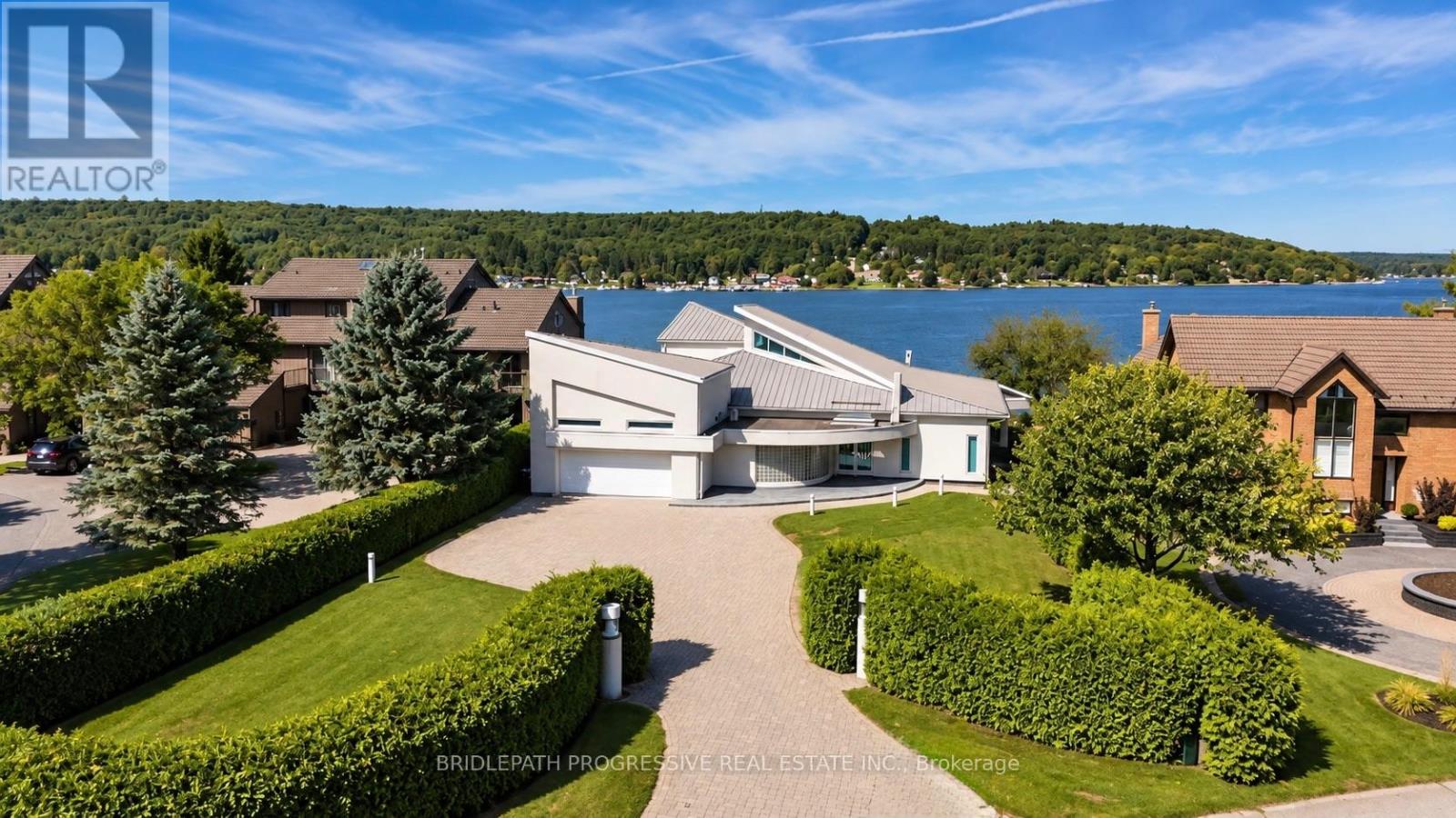 10 BECK BOULEVARD, Penetanguishene, Ontario