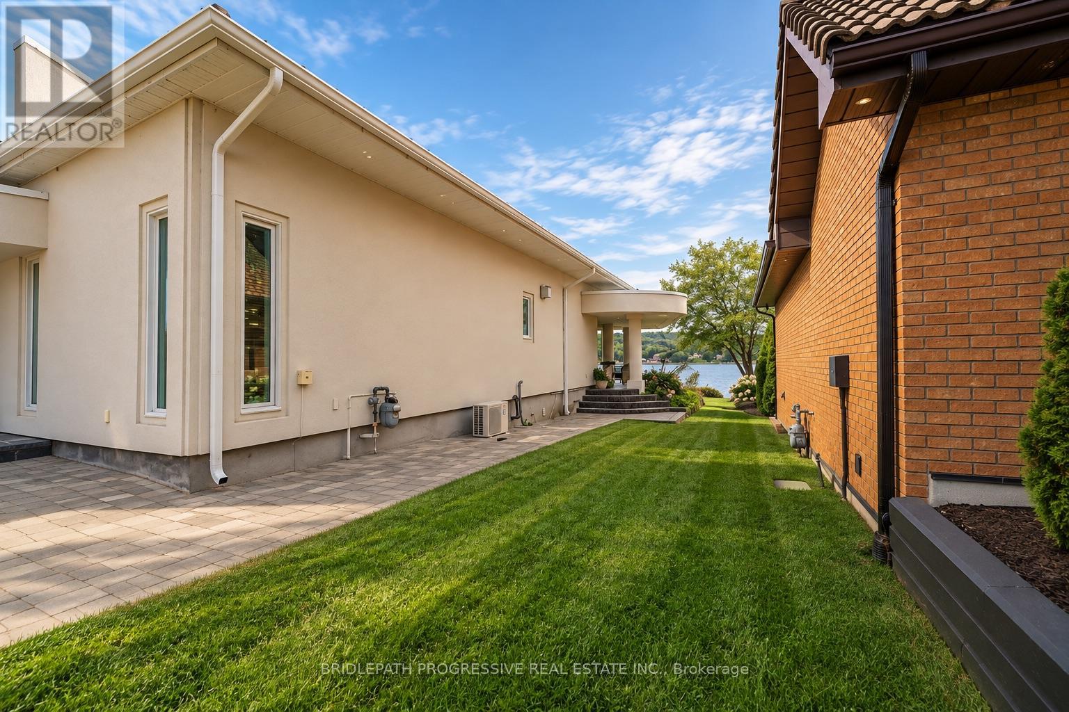 10 Beck Boulevard, Penetanguishene, Ontario  L9M 1C3 - Photo 36 - S13798634