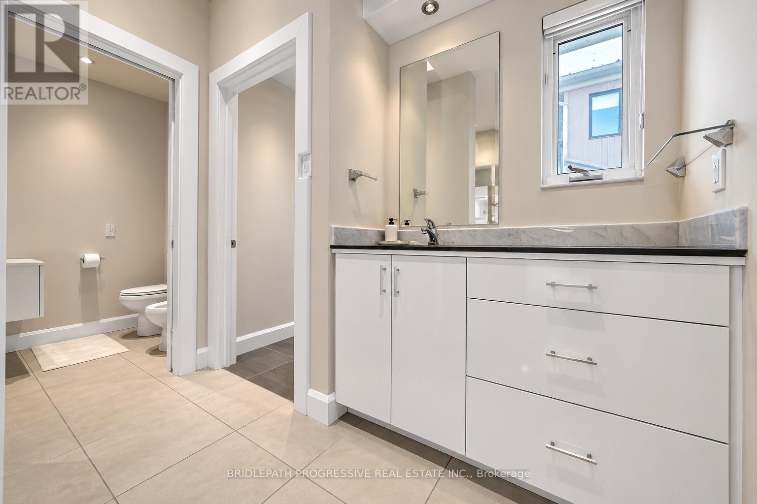 10 Beck Boulevard, Penetanguishene, Ontario  L9M 1C3 - Photo 19 - S13798634