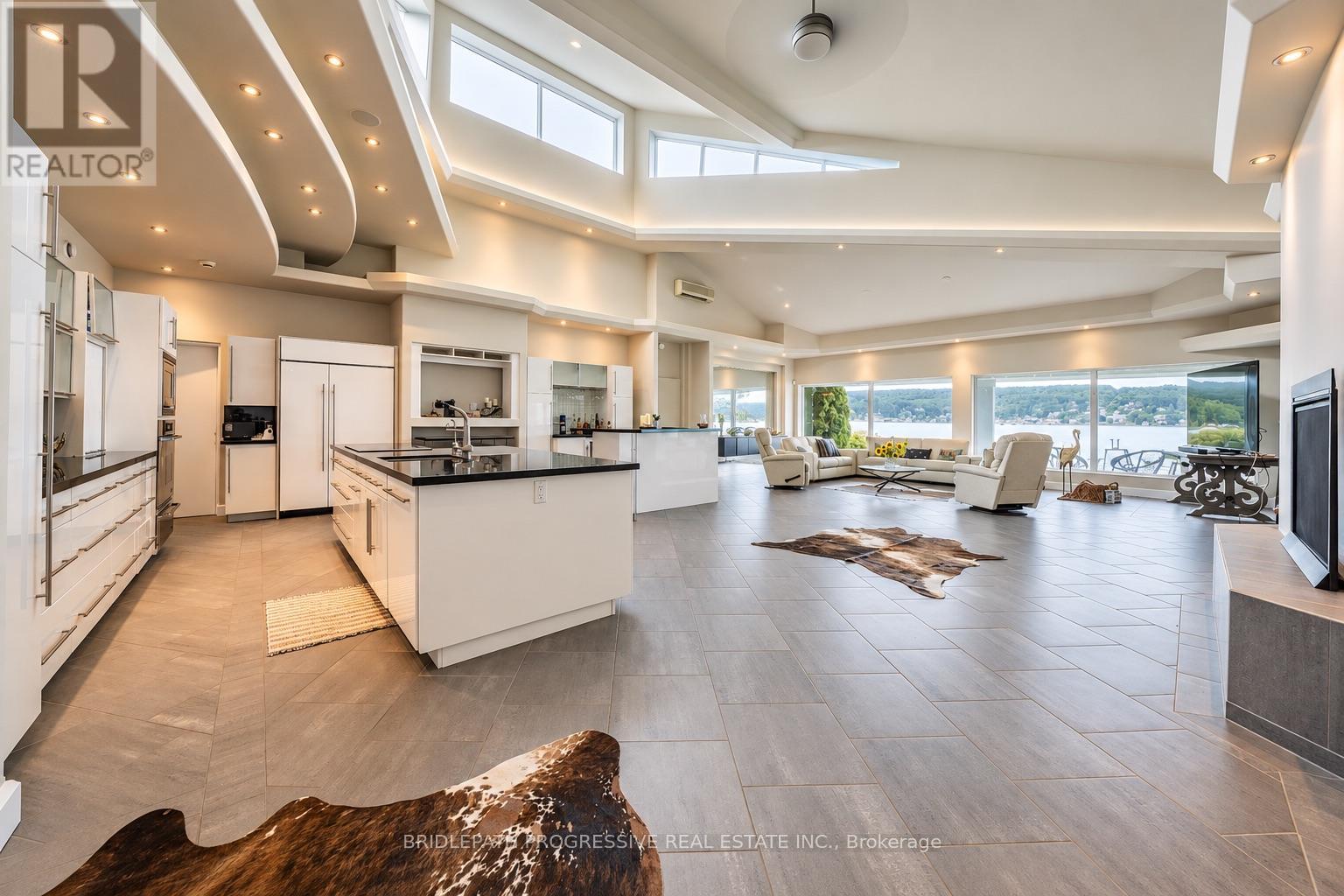 10 Beck Boulevard, Penetanguishene, Ontario  L9M 1C3 - Photo 4 - S13798634