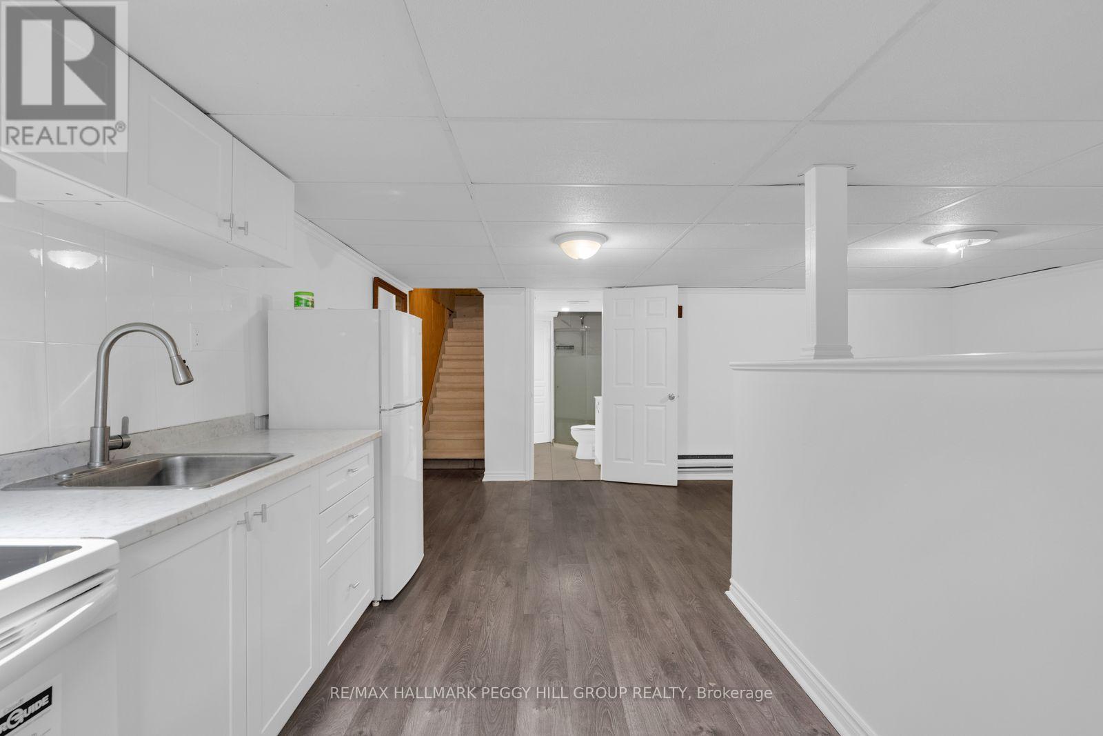 30 Golfdale Road, Barrie, Ontario L4N 6R5 - Photo 4 - S13798644