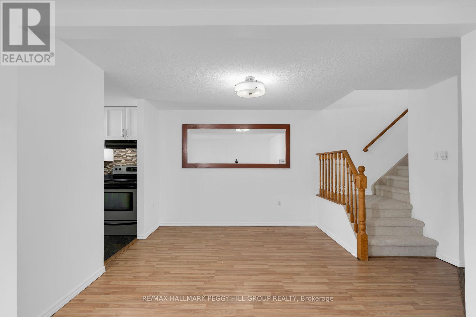 30 Golfdale Road, Barrie, Ontario L4N 6R5 - Photo 7 - S13798644