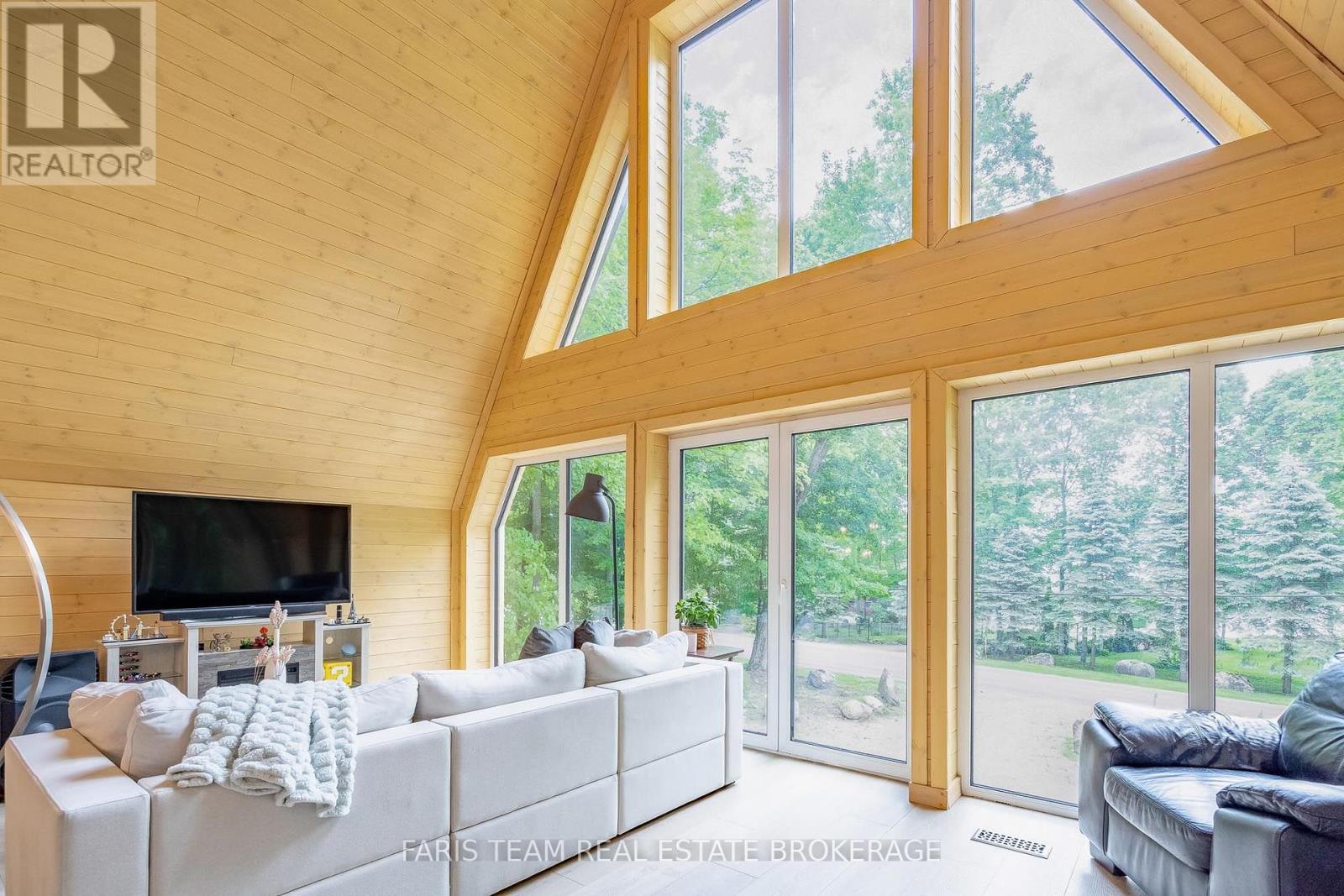1490 Champlain Road, Tiny, Ontario  L9M 0C1 - Photo 14 - S13798730