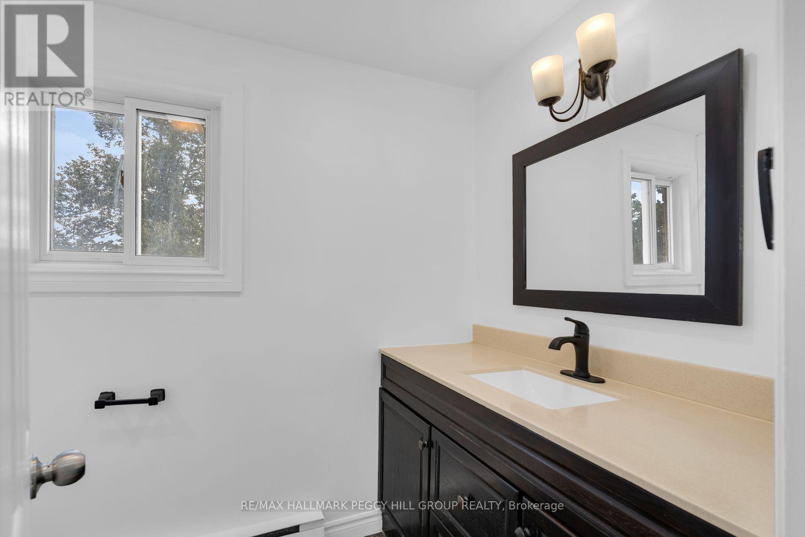 30 Golfdale Road, Barrie, Ontario L4N 6R5 - Photo 8 - S13798644