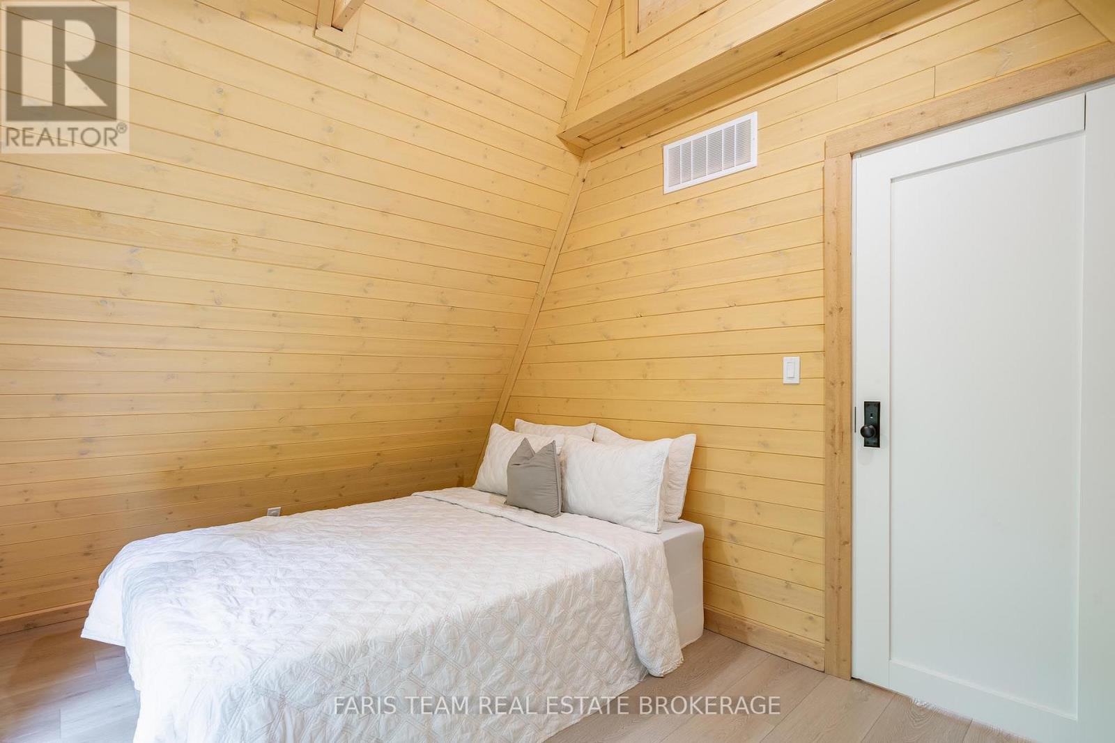 1490 Champlain Road, Tiny, Ontario  L9M 0C1 - Photo 19 - S13798730