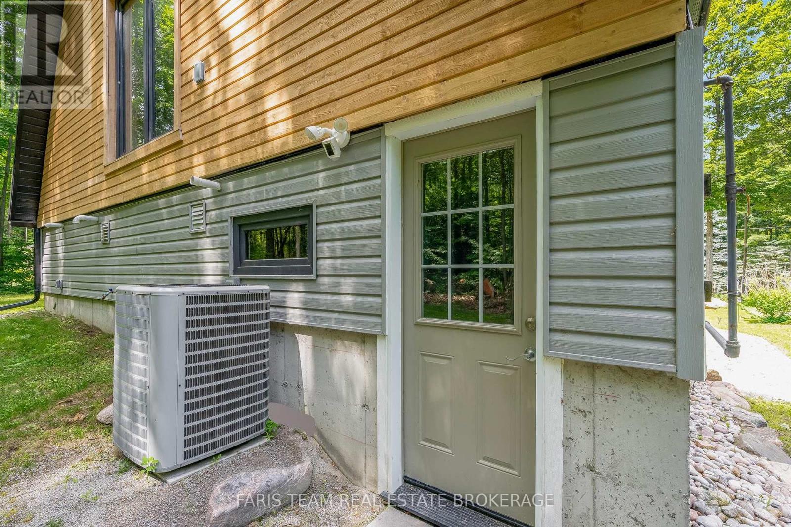1490 Champlain Road, Tiny, Ontario  L9M 0C1 - Photo 23 - S13798730
