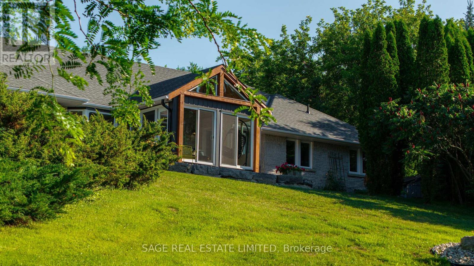 7632 County 9 Road, Clearview, Ontario  L0M 1G0 - Photo 3 - S13798764