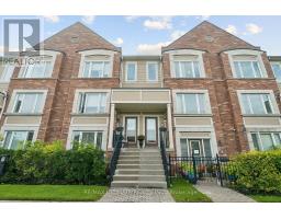 26 WALTER DOVE COURT, Aurora, Ontario
