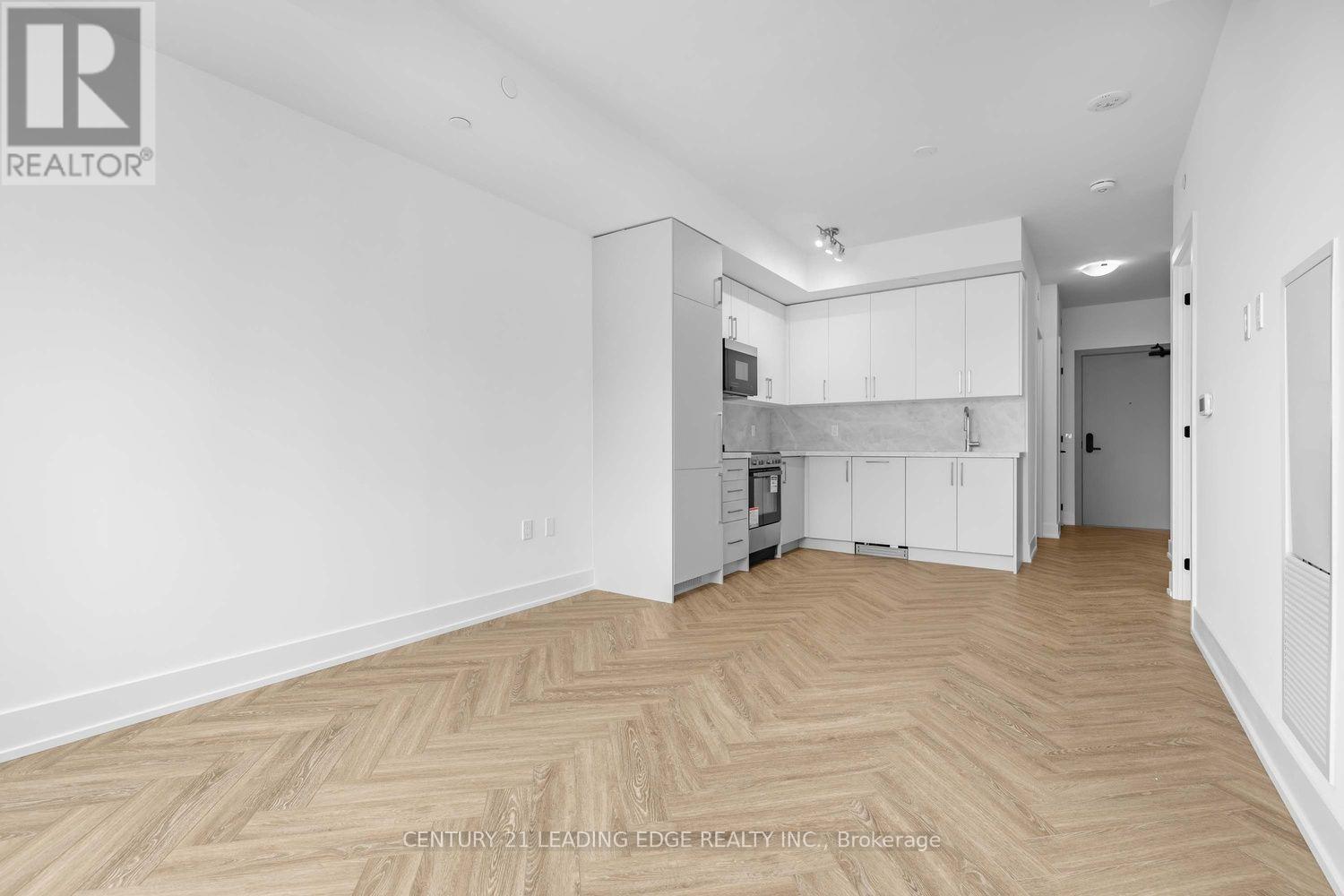 214 - 2075 King Road, King, Ontario  L7B 0R6 - Photo 6 - N13798646