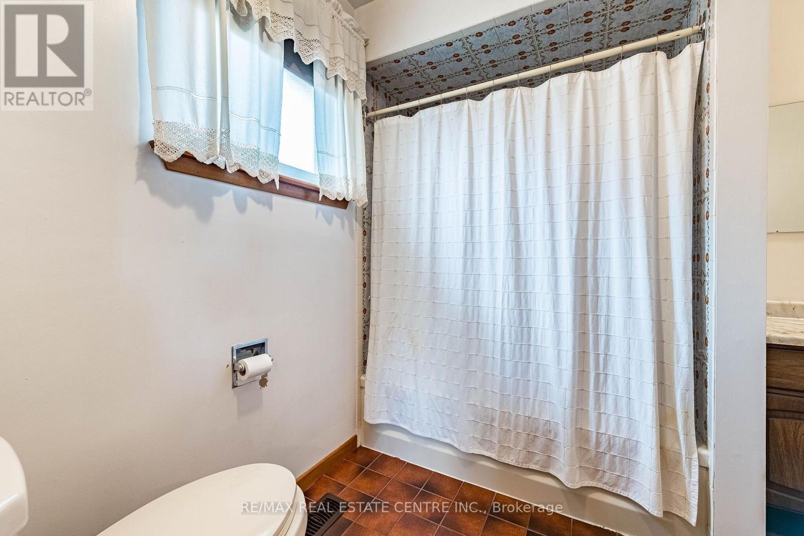 86 Jade Crescent, Brampton, Ontario  L6S 3M8 - Photo 26 - W13782034