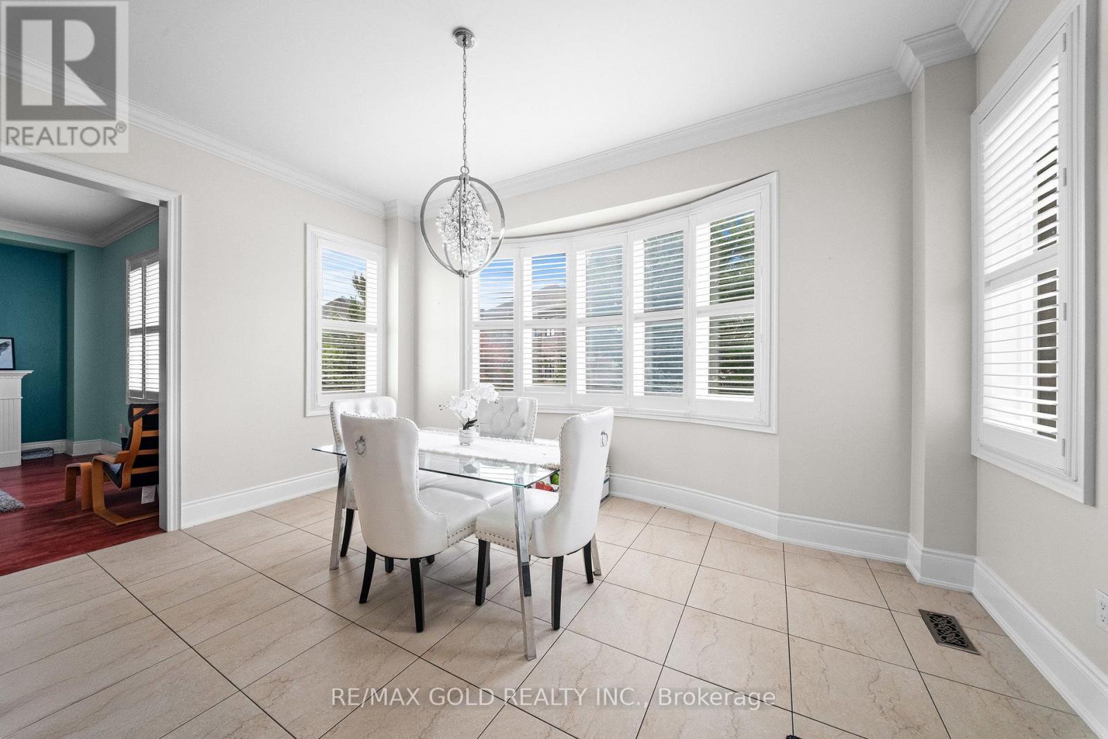 6 Pasadena Avenue, Brampton, Ontario  L6P 2W1 - Photo 11 - W13786036