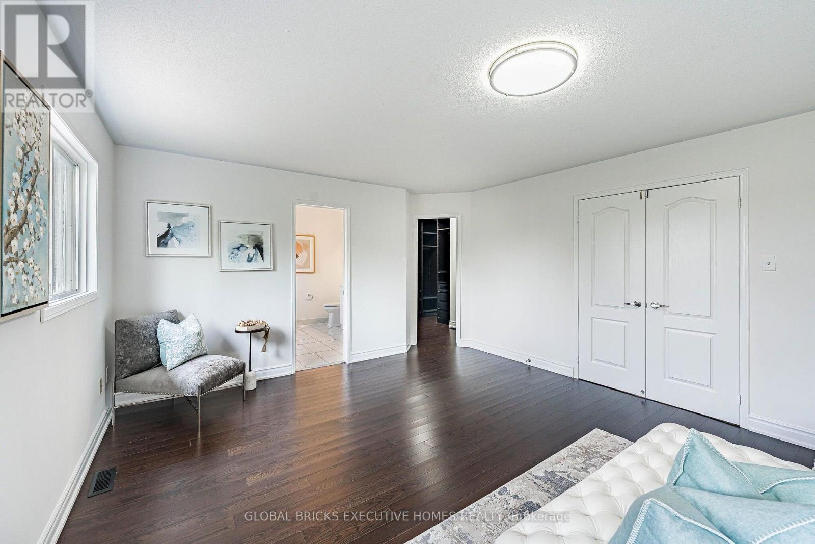6348 Newcombe Drive, Mississauga, Ontario  L5V 2G5 - Photo 21 - W13792128