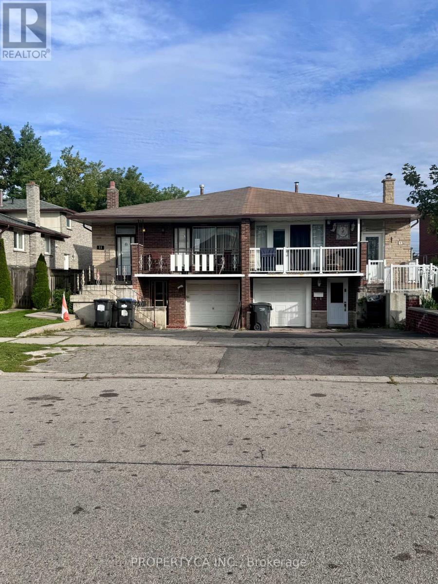 11 Nancy Mccredie Drive, Brampton, Ontario  L6X 2N4 - Photo 2 - W13785092