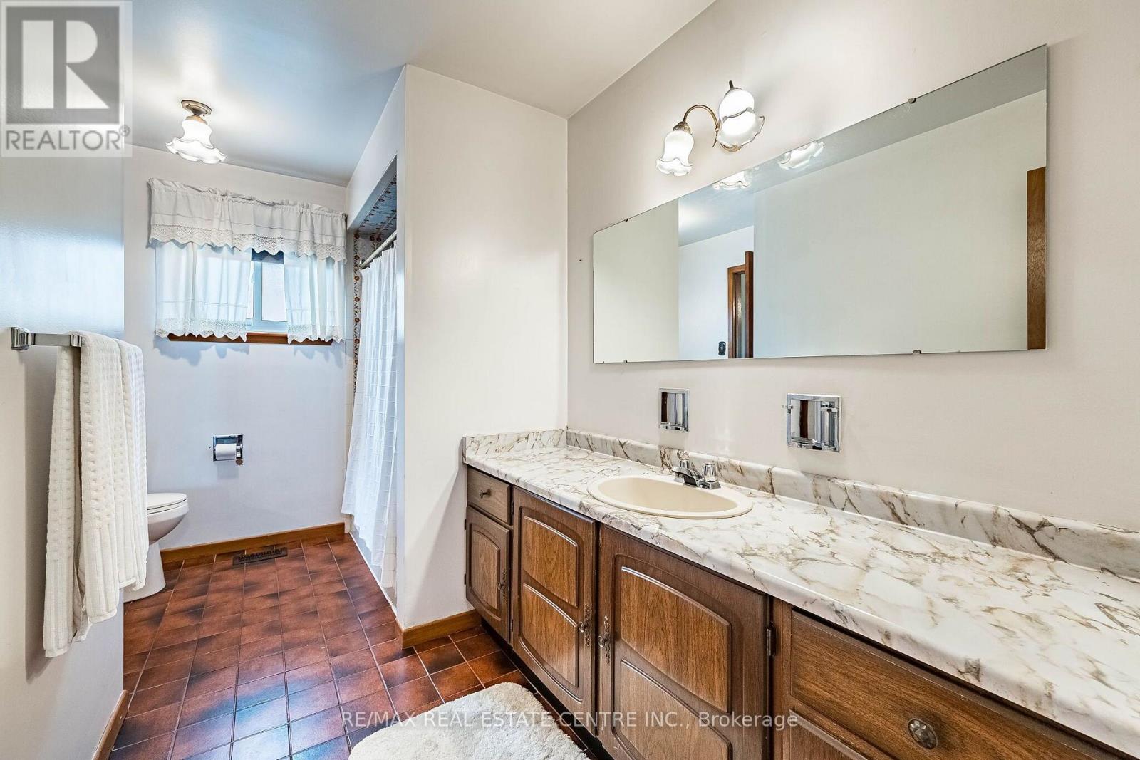 86 Jade Crescent, Brampton, Ontario  L6S 3M8 - Photo 28 - W13782034