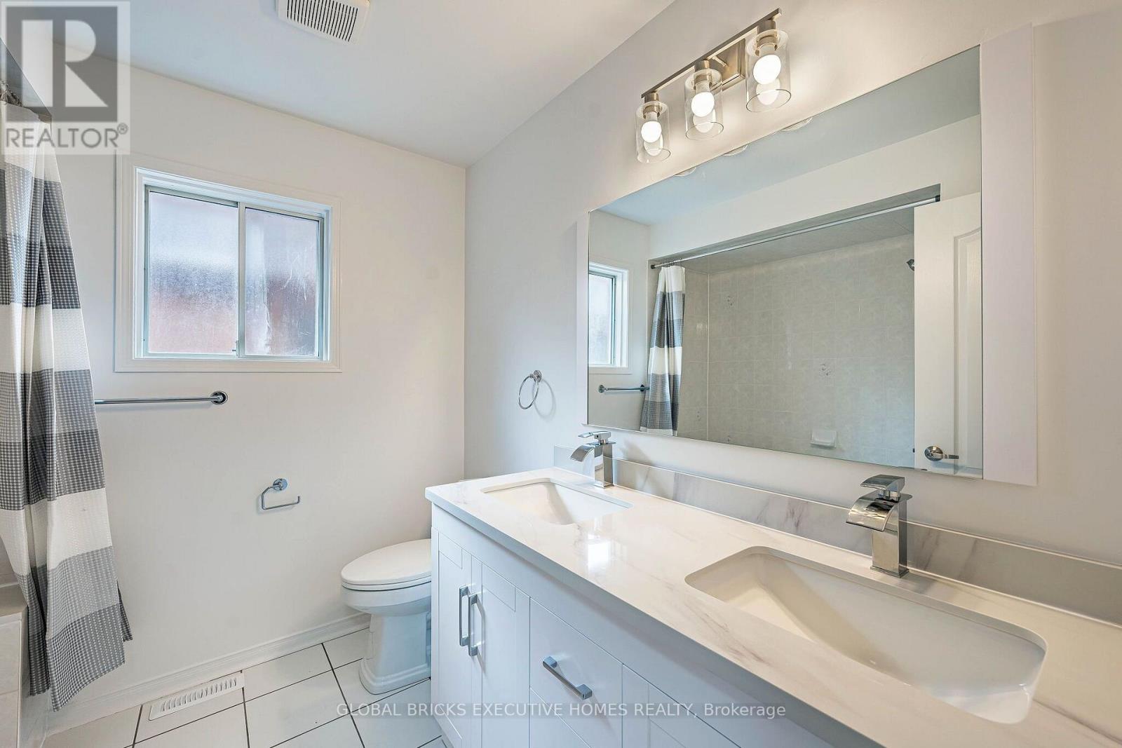 6348 Newcombe Drive, Mississauga, Ontario  L5V 2G5 - Photo 31 - W13792128