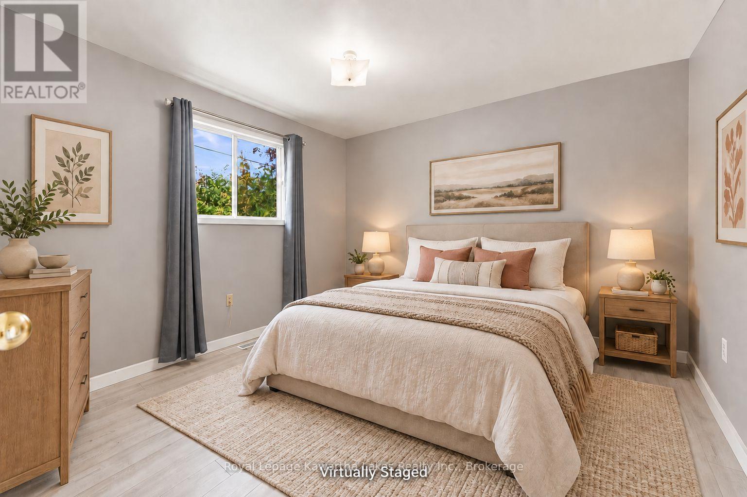 9 RICHMOND STREET W photo 15