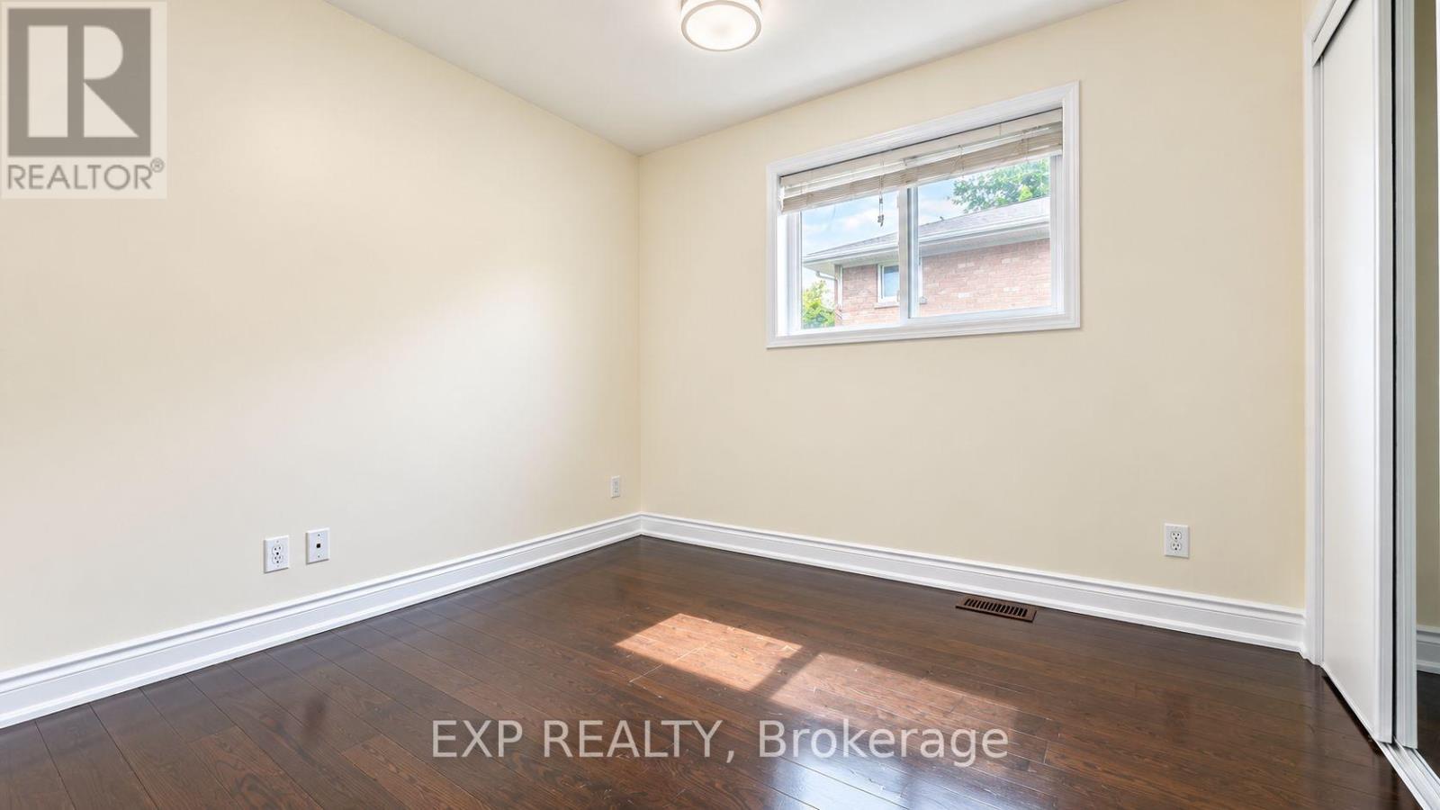 3425 Laddie Crescent, Mississauga, Ontario  L4T 1N2 - Photo 15 - W13798338