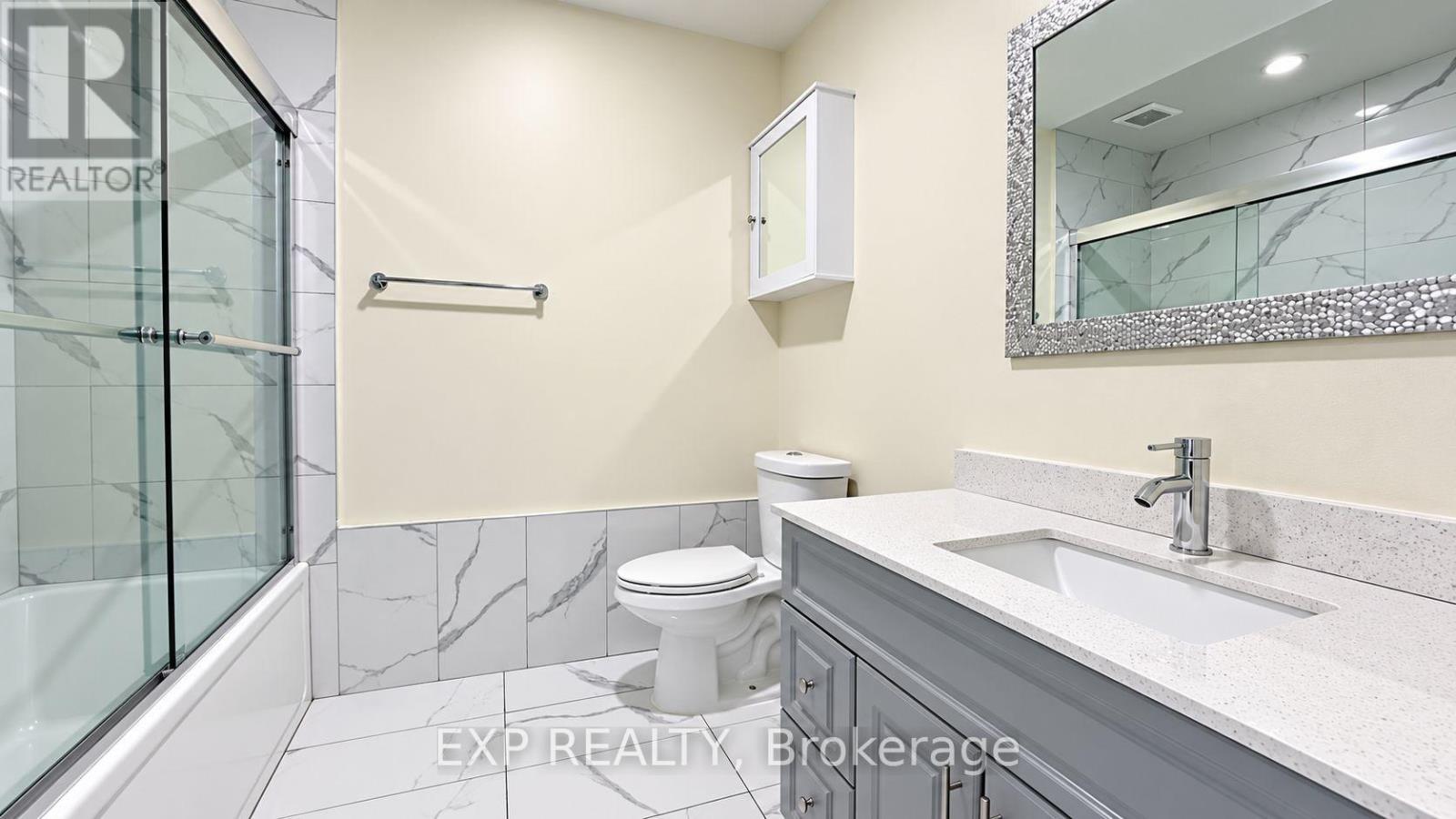 3425 Laddie Crescent, Mississauga, Ontario  L4T 1N2 - Photo 14 - W13798338