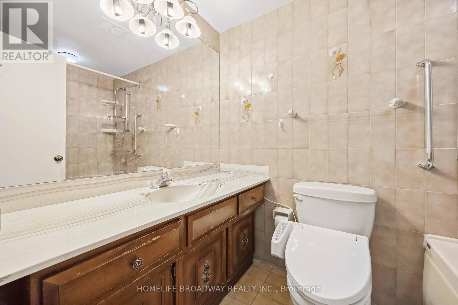 212 Bayview Fairways Drive, Markham, Ontario  L3T 2Z3 - Photo 19 - N13801928