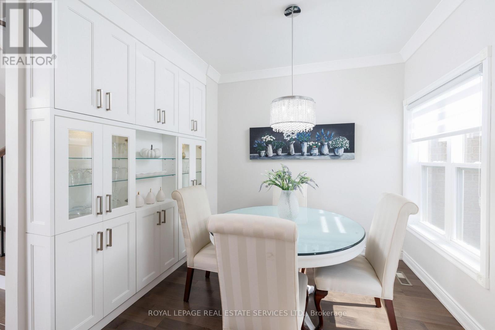 184 Gatwick Drive, Oakville, Ontario  L6H 6N1 - Photo 11 - W13768354