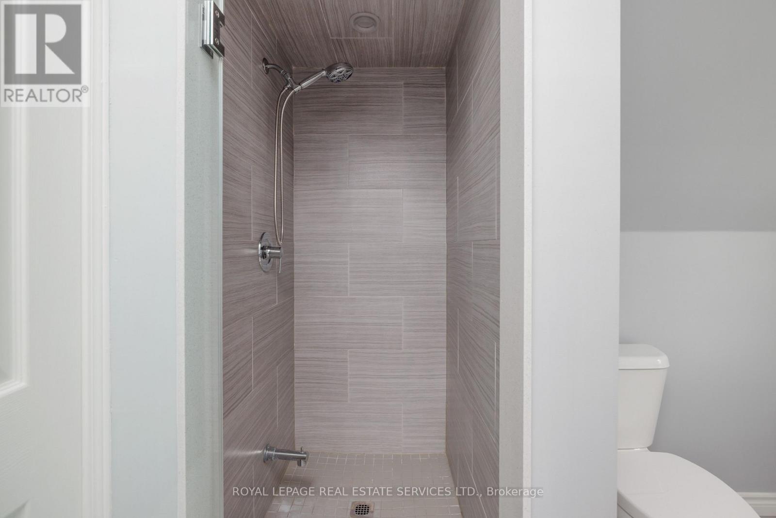 184 Gatwick Drive, Oakville, Ontario  L6H 6N1 - Photo 25 - W13768354