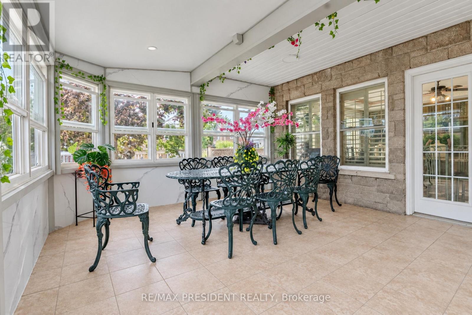9 Aster Court, Brampton, Ontario  L6V 3P1 - Photo 44 - W13798354