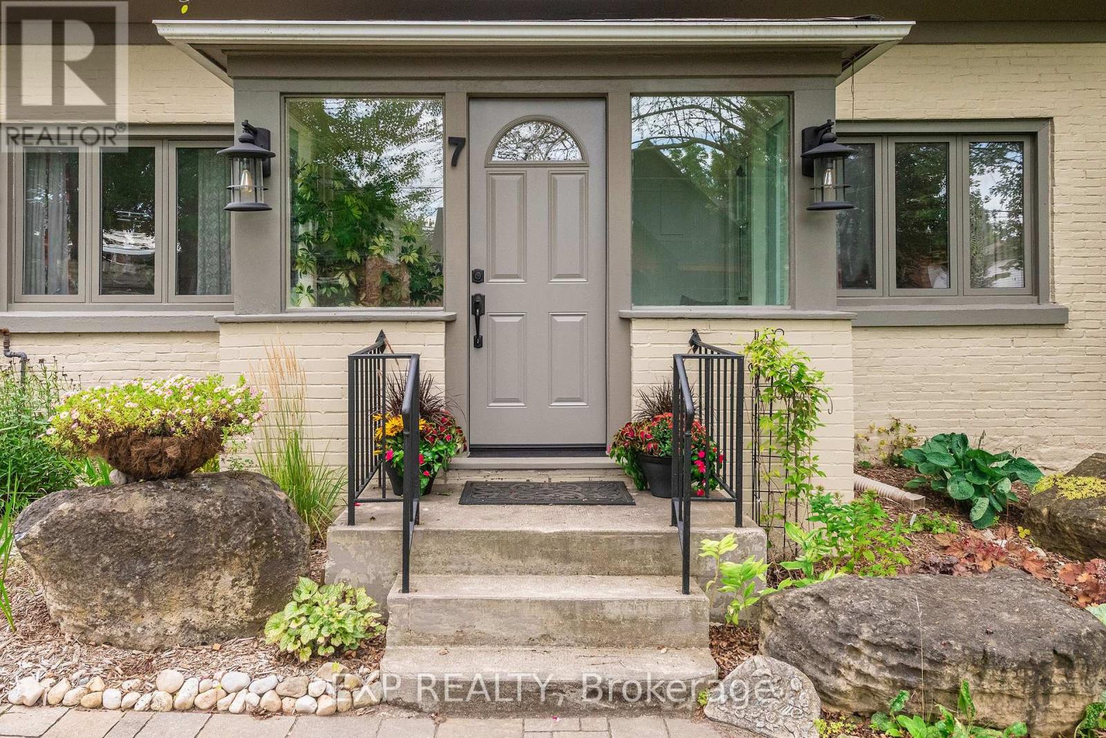 7 Third Avenue, Orangeville, Ontario  L9W 1G8 - Photo 5 - W13798324
