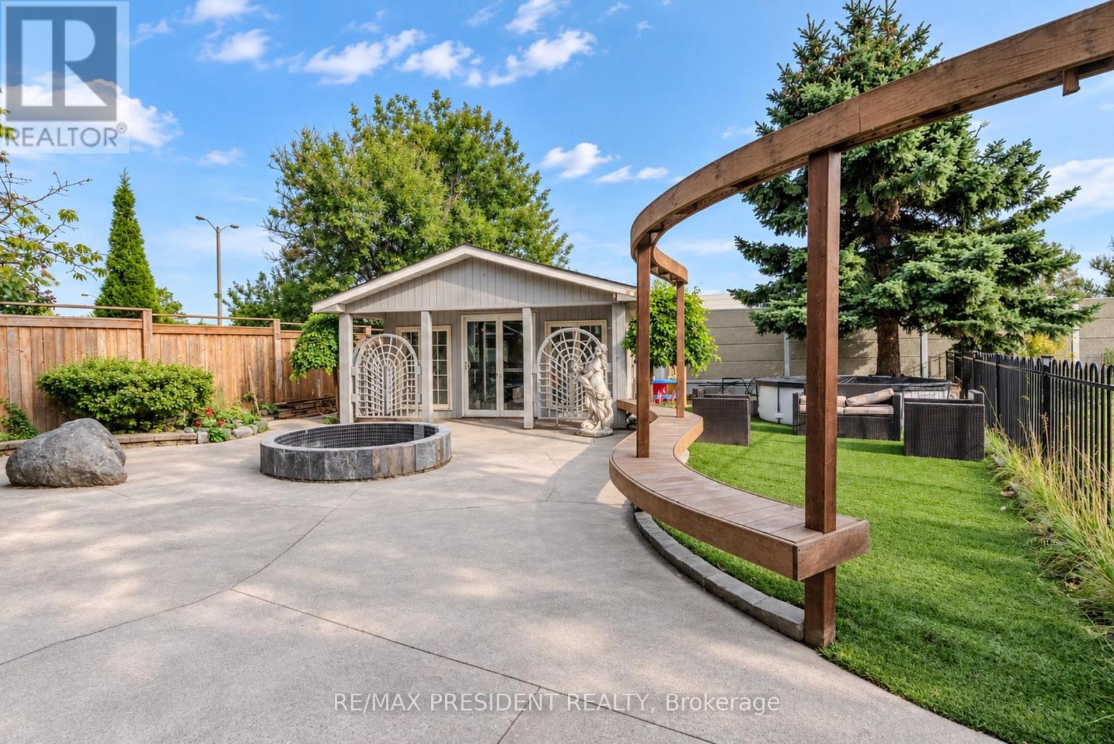 9 Aster Court, Brampton, Ontario  L6V 3P1 - Photo 46 - W13798354