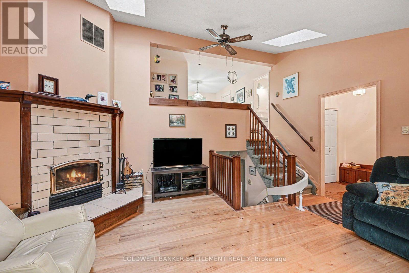 254 Lakewood Road, Tay Valley, Ontario K7H 3C5 - Photo 3 - X13798584