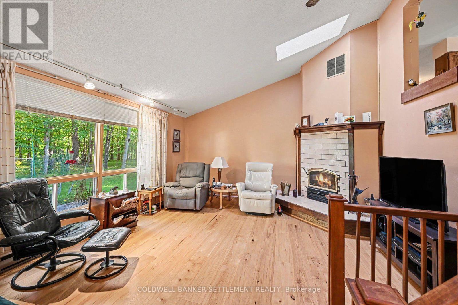 254 Lakewood Road, Tay Valley, Ontario K7H 3C5 - Photo 4 - X13798584