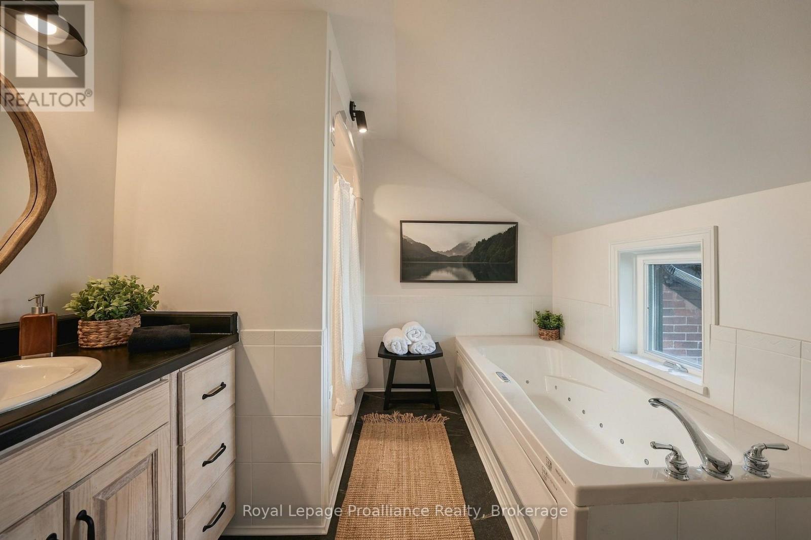 348 Massasauga Road, Prince Edward County, Ontario  K8N 4Z7 - Photo 23 - X13798798