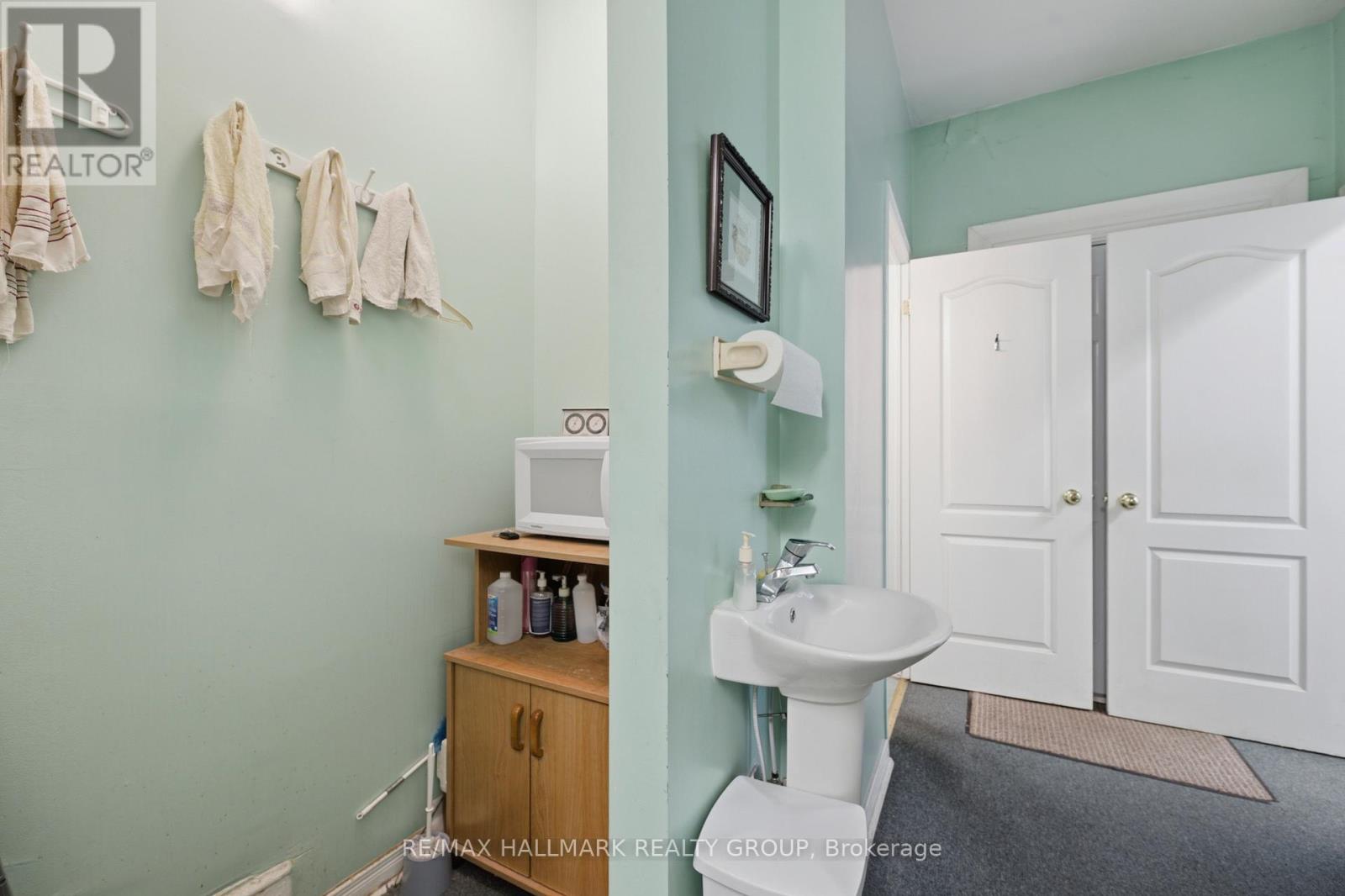 451 & 453 - 453 Catherine Street N, Ottawa, Ontario  K1R 5T7 - Photo 10 - X13530468