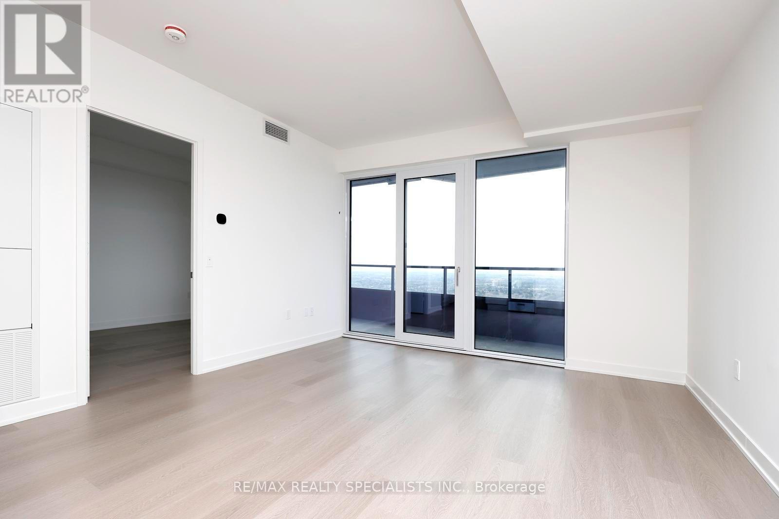 3804 - 448 Burnhamthorpe Road W, Mississauga, Ontario  L5B 0R4 - Photo 12 - W13798482