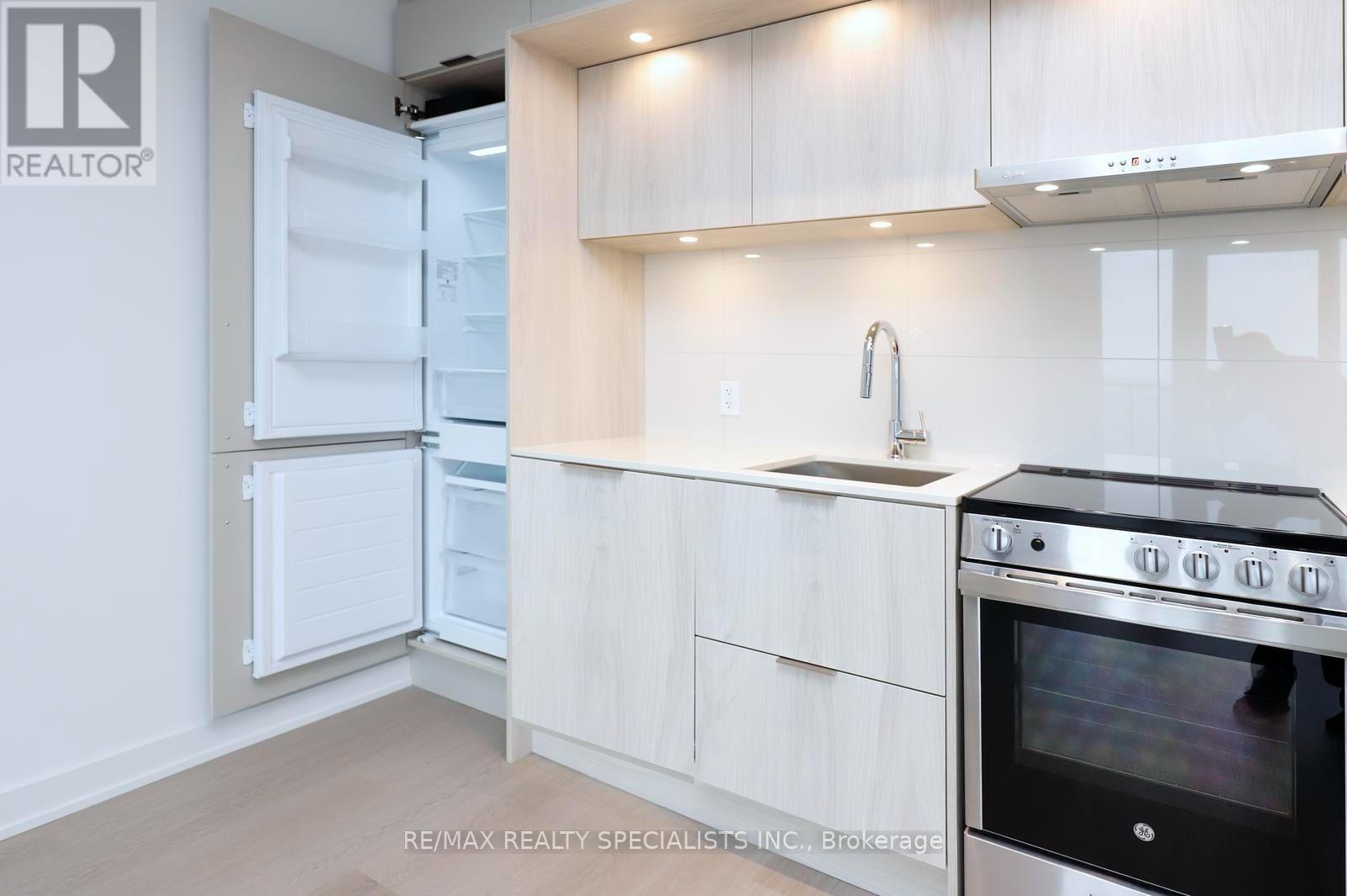 4604 - 448 Burnhamthorpe Road W, Mississauga, Ontario  L5B 0R4 - Photo 15 - W13798488