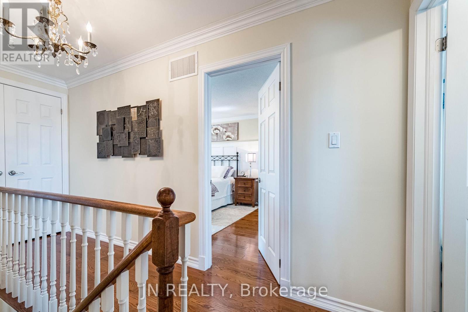 2 Nimrod Crescent, Brampton, Ontario  L6S 4T8 - Photo 27 - W13798512