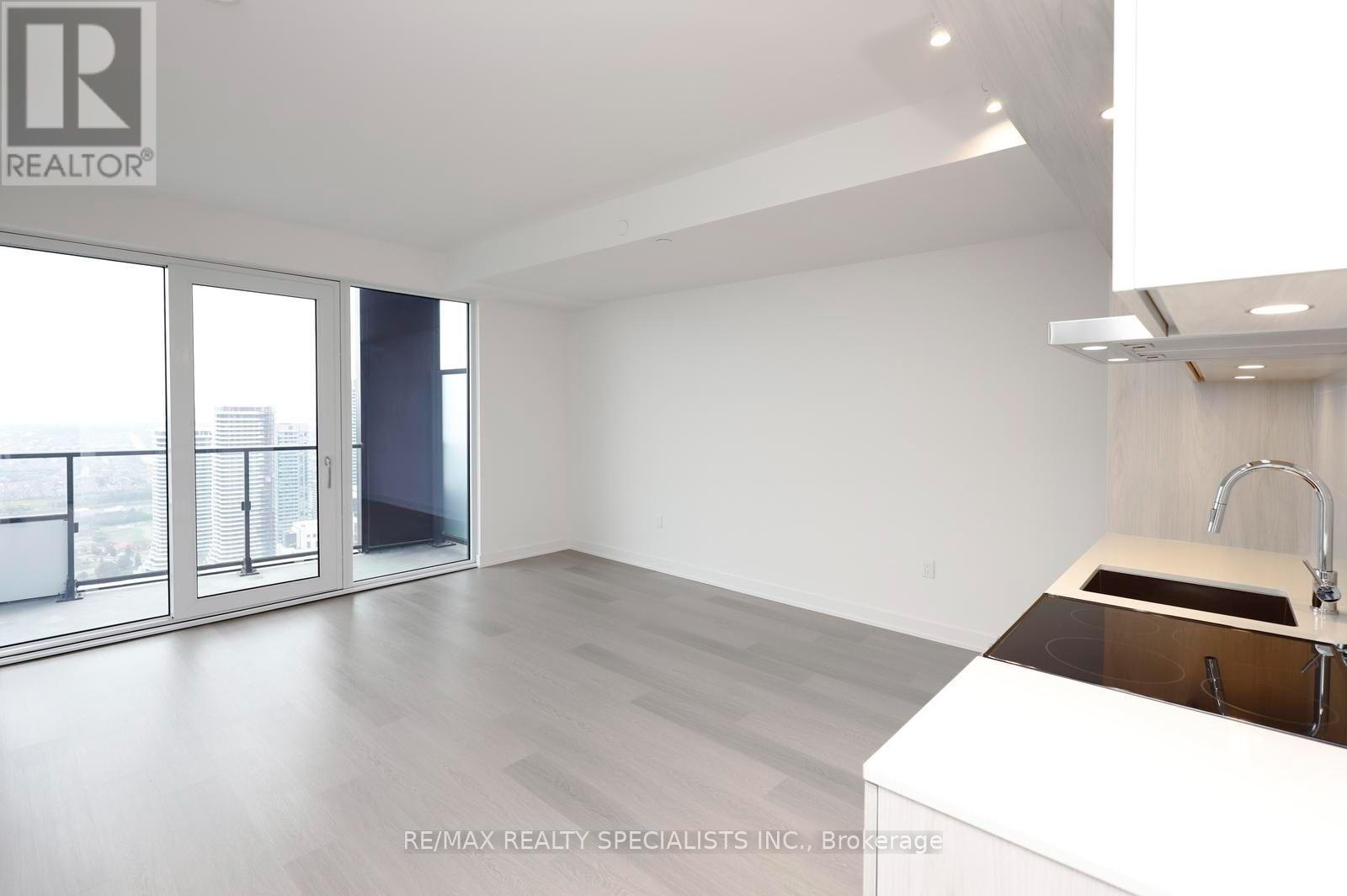 4604 - 448 Burnhamthorpe Road W, Mississauga, Ontario  L5B 0R4 - Photo 9 - W13798488