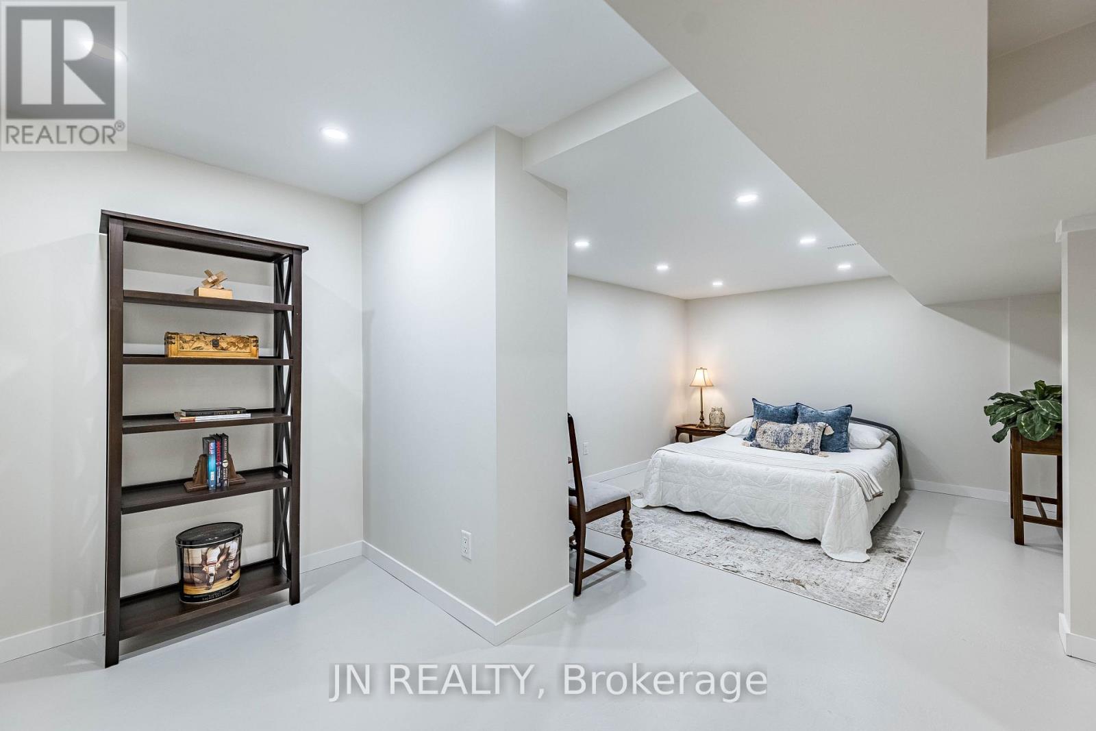 2 Nimrod Crescent, Brampton, Ontario  L6S 4T8 - Photo 46 - W13798512