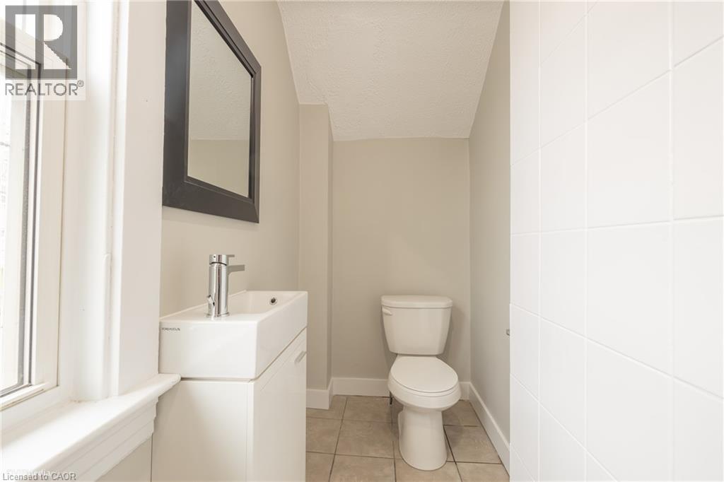 175 Regina Street N, Waterloo, Ontario  N2J 3B4 - Photo 13 - 40859687