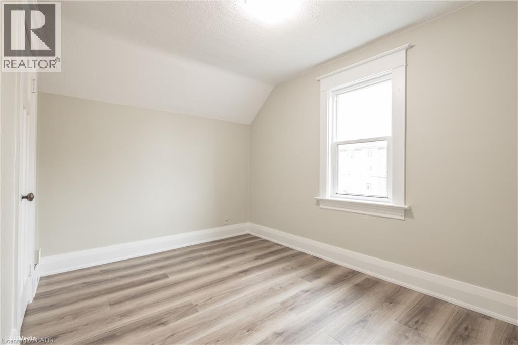 175 Regina Street N, Waterloo, Ontario  N2J 3B4 - Photo 16 - 40859687