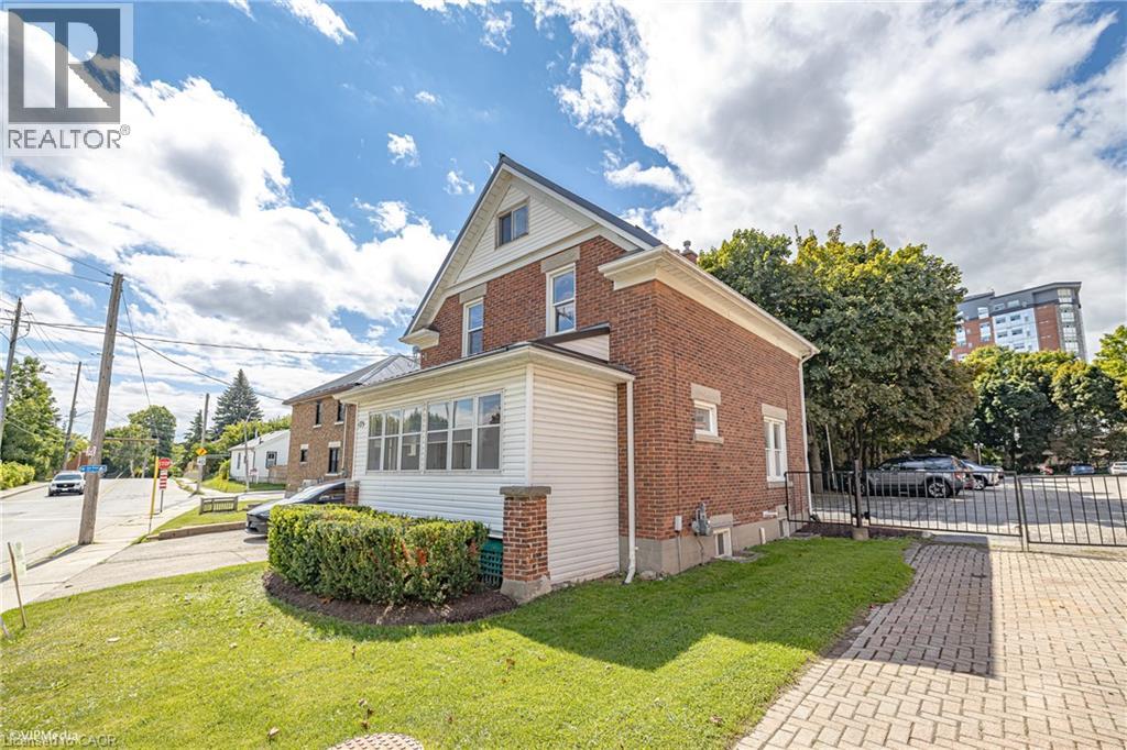 175 Regina Street N, Waterloo, Ontario  N2J 3B4 - Photo 2 - 40859687