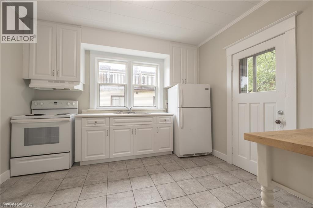 175 Regina Street N, Waterloo, Ontario  N2J 3B4 - Photo 4 - 40859687