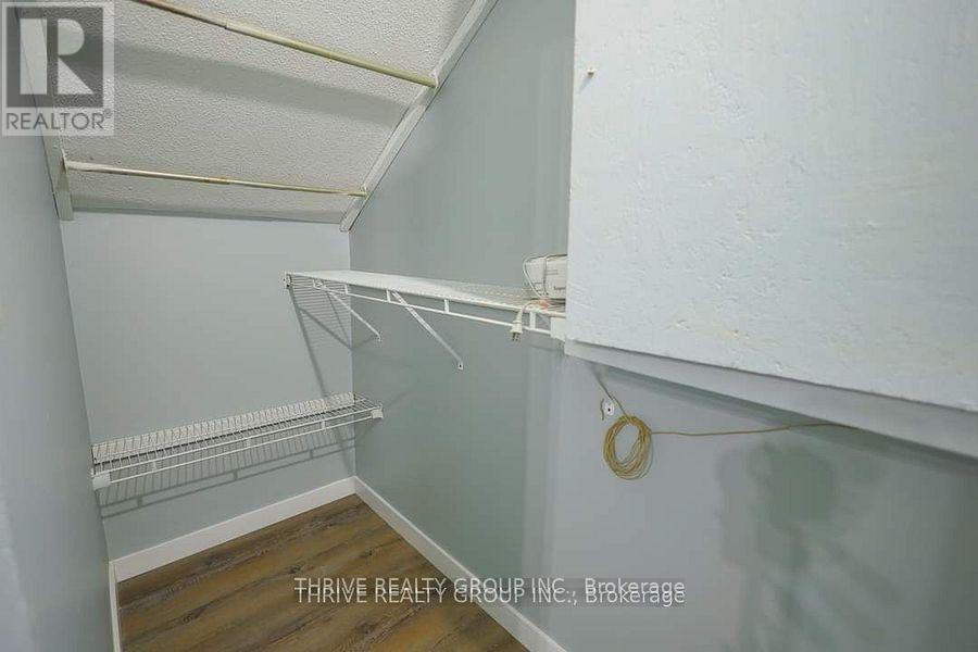 Upper - 211 Clarence Street, London East, Ontario N6B 2J9 - Photo 8 - X13798532