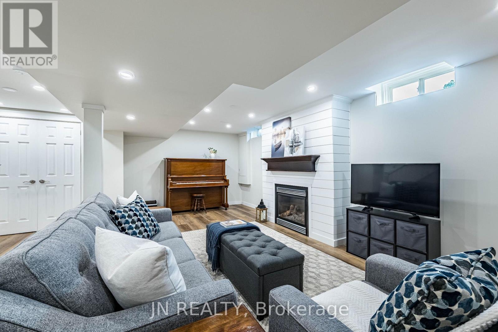 2 Nimrod Crescent, Brampton, Ontario  L6S 4T8 - Photo 42 - W13798512