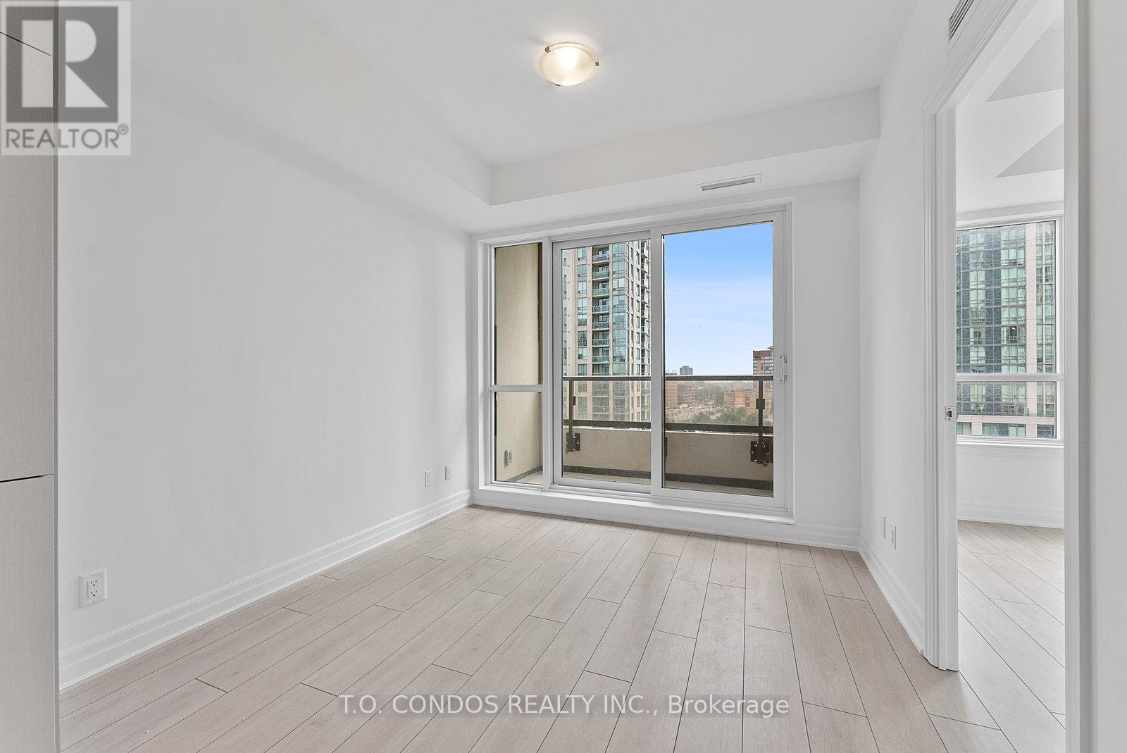 505 - 30 Elm Drive W, Mississauga, Ontario  L5B 1L9 - Photo 14 - W13798496