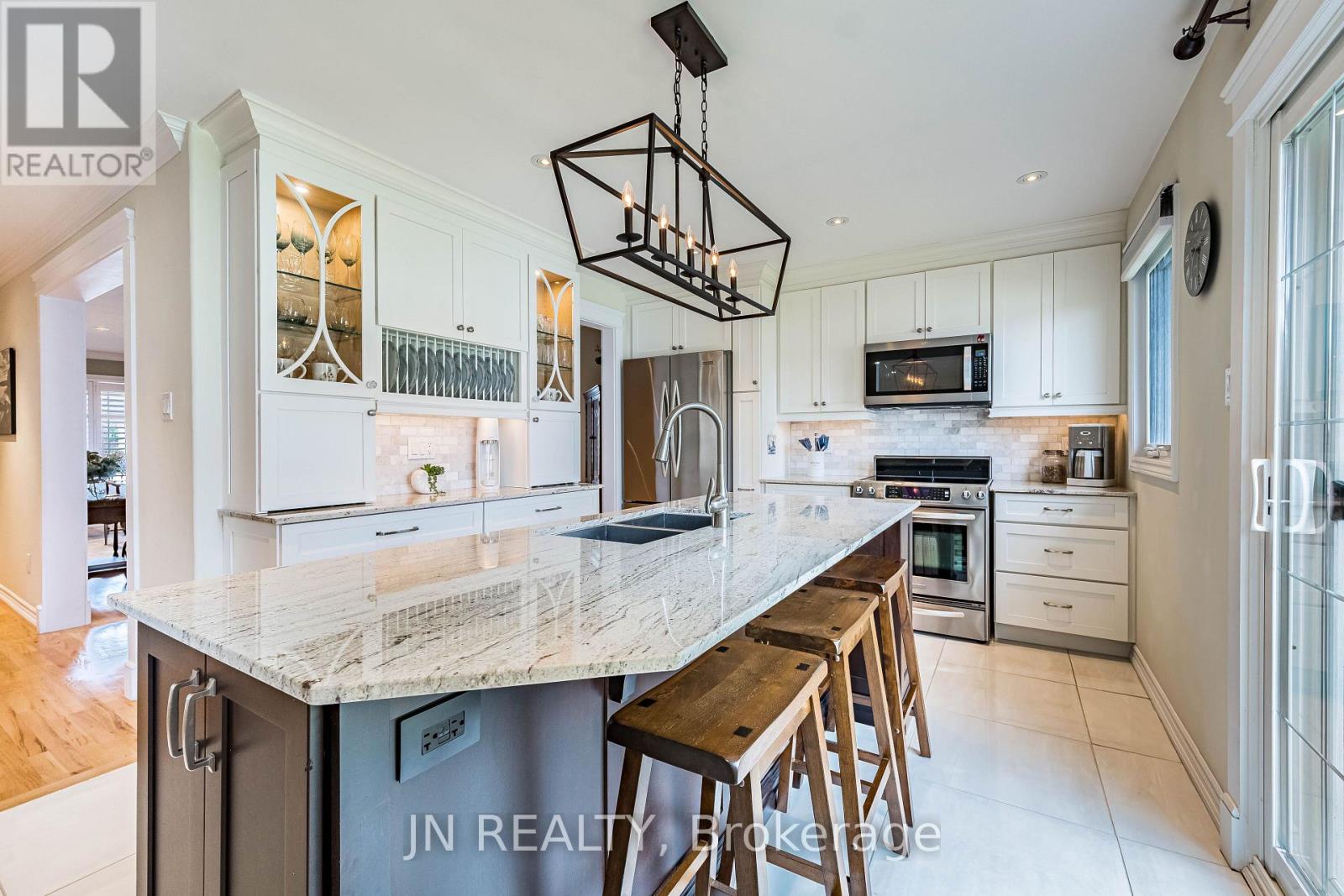 2 Nimrod Crescent, Brampton, Ontario  L6S 4T8 - Photo 19 - W13798512