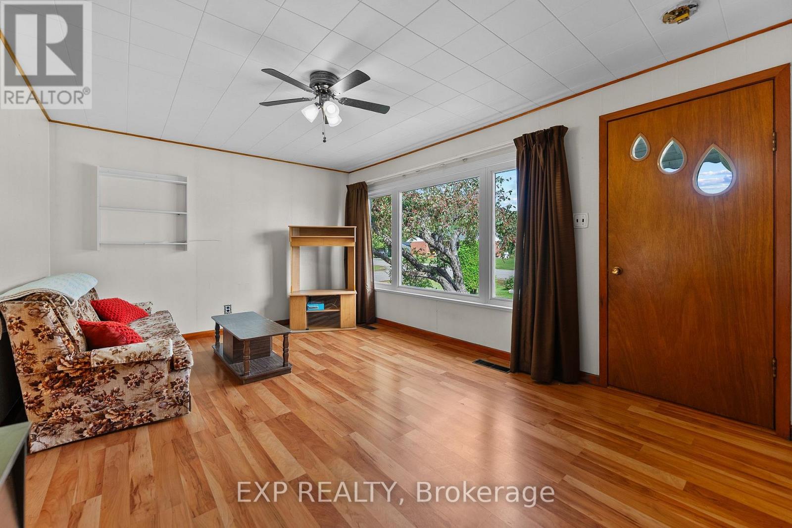 17 Casey Street, Madawaska Valley, Ontario  K0J 1B0 - Photo 11 - X13798636