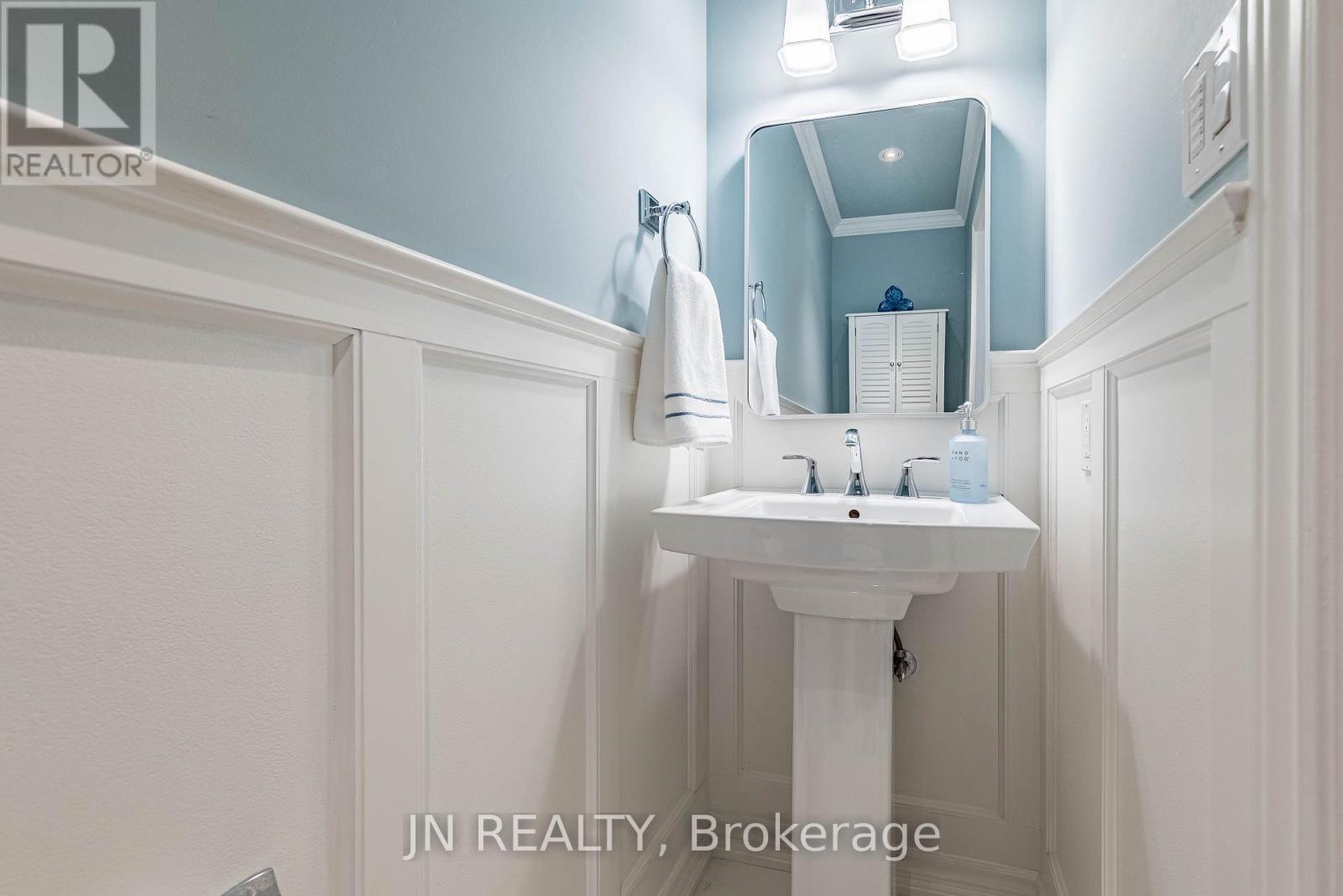 2 Nimrod Crescent, Brampton, Ontario  L6S 4T8 - Photo 15 - W13798512