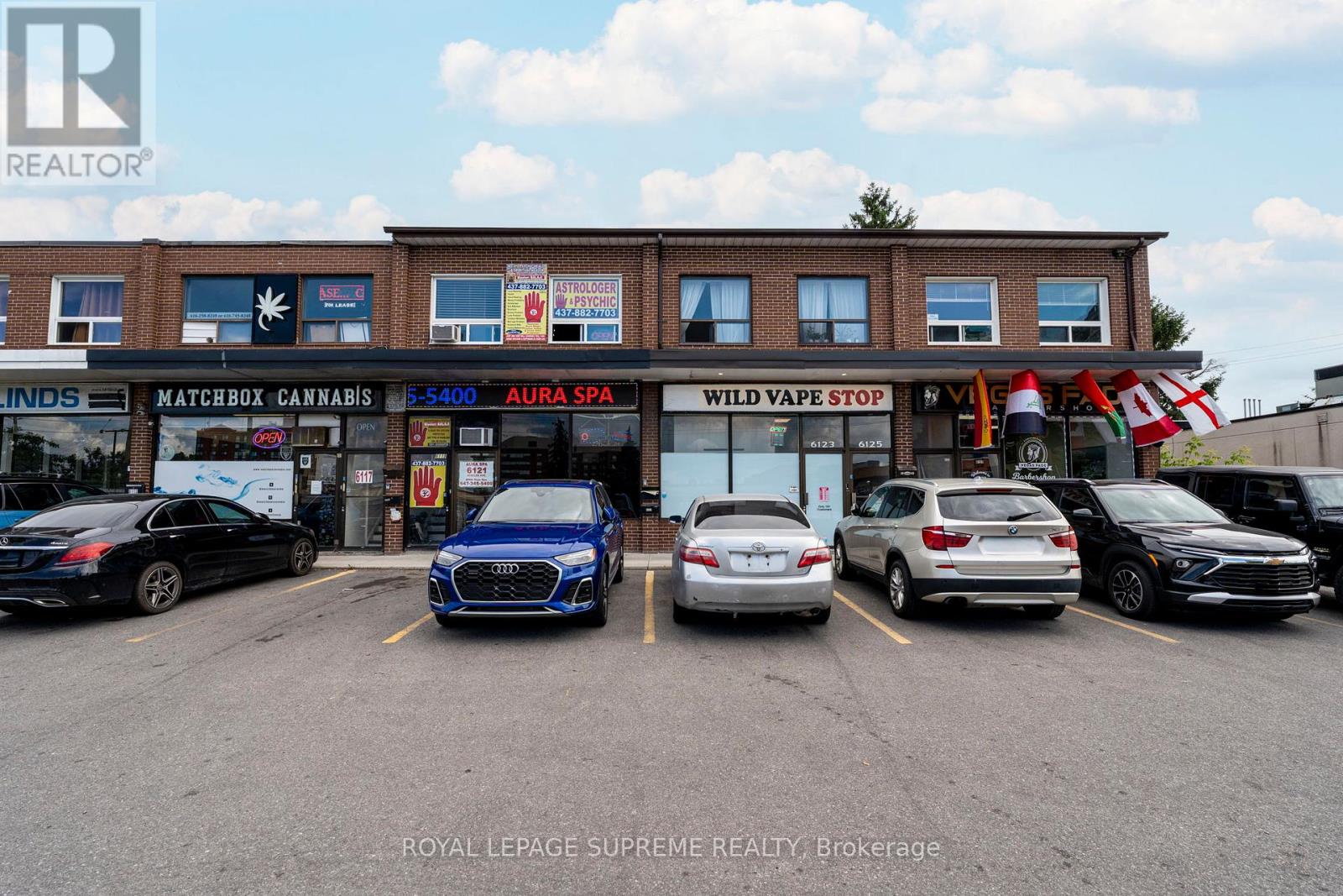 6127 STEELES AVENUE W, Toronto, Ontario