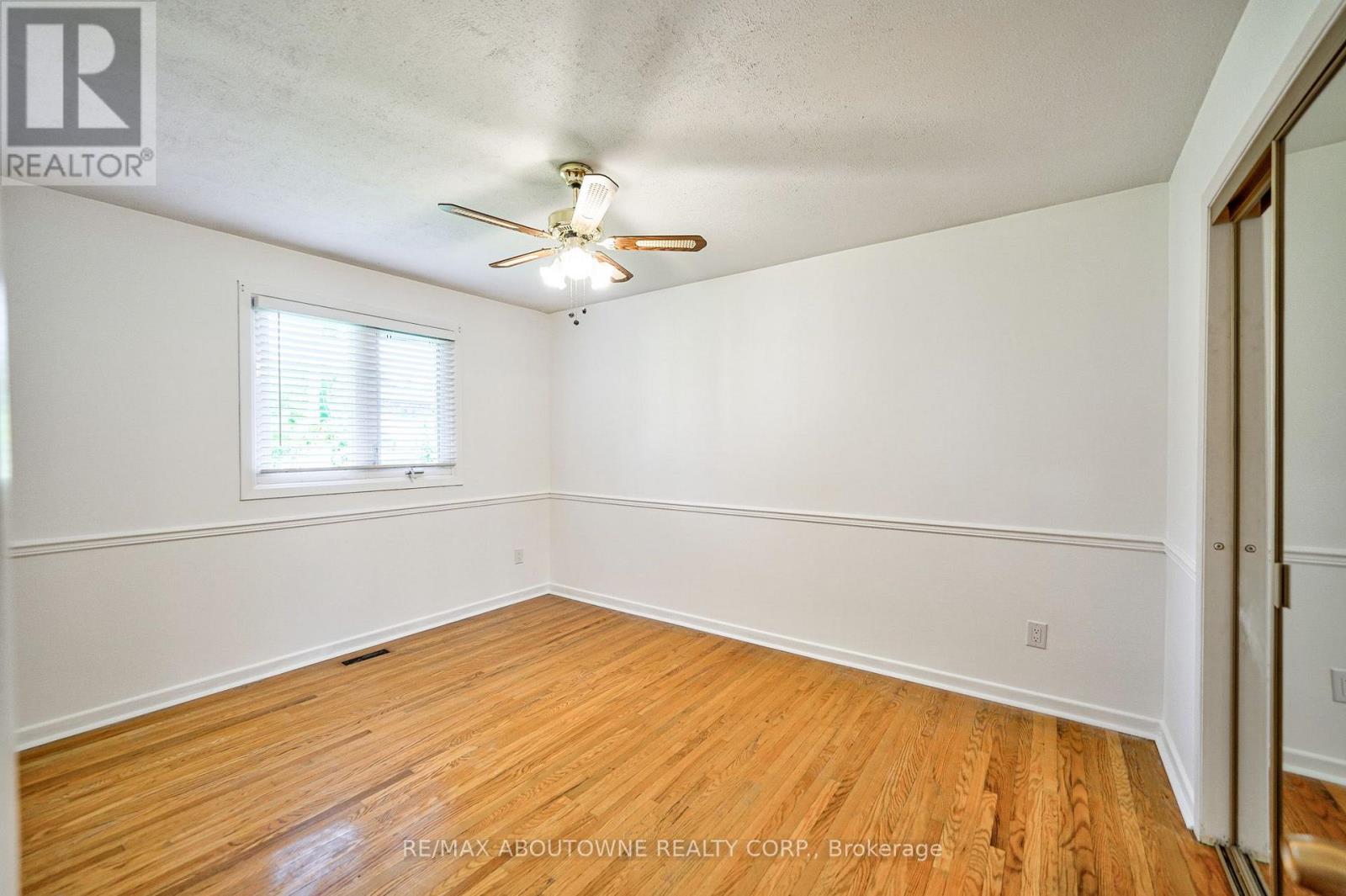 Upper - 4395 Longmoor Drive, Burlington, Ontario  L7L 1X8 - Photo 28 - W13798628