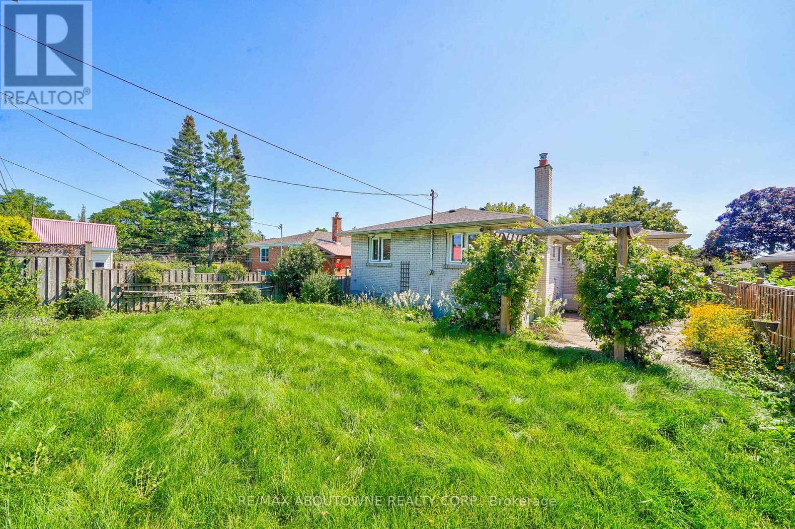 Upper - 4395 Longmoor Drive, Burlington, Ontario  L7L 1X8 - Photo 34 - W13798628